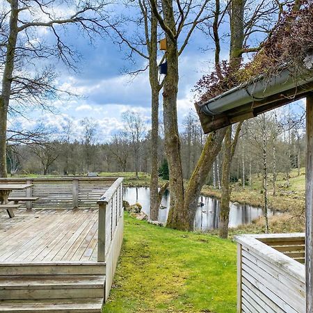Awesome Home In Aetran With Lake View Atran エクステリア 写真