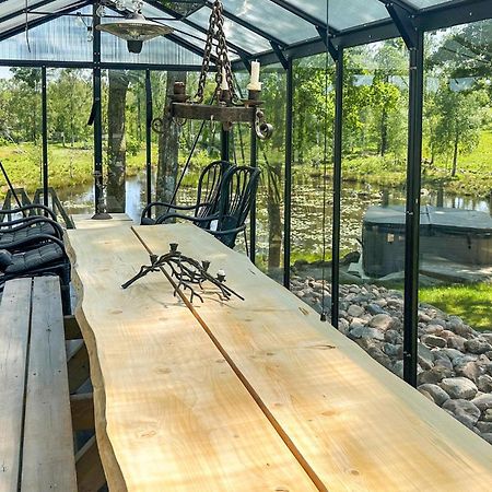 Awesome Home In Aetran With Lake View Atran エクステリア 写真
