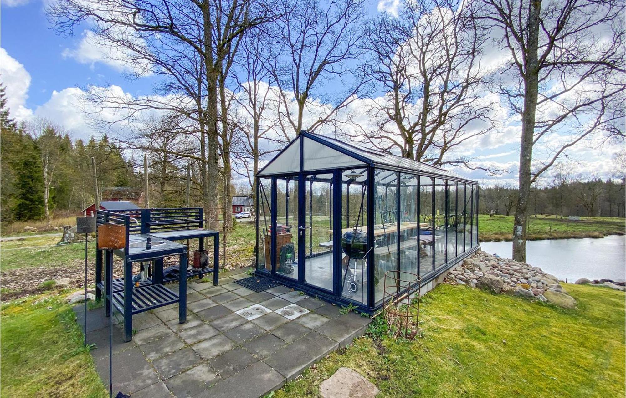 Awesome Home In Aetran With Lake View Atran エクステリア 写真