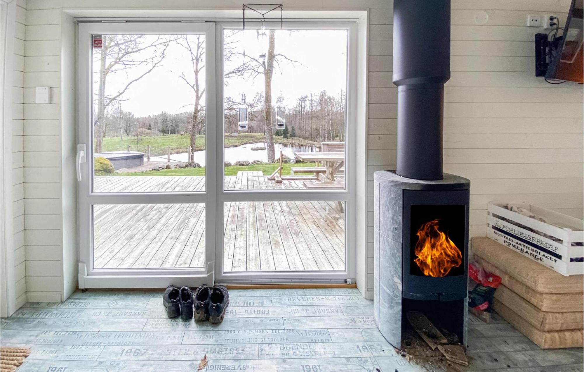 Awesome Home In Aetran With Lake View Atran エクステリア 写真